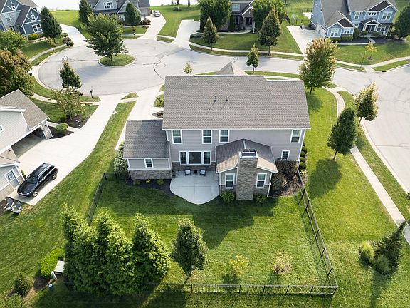 3rd image of 5829 Glendavon Ct