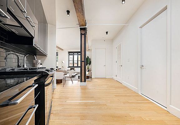 2nd image of 487 Keap St #430