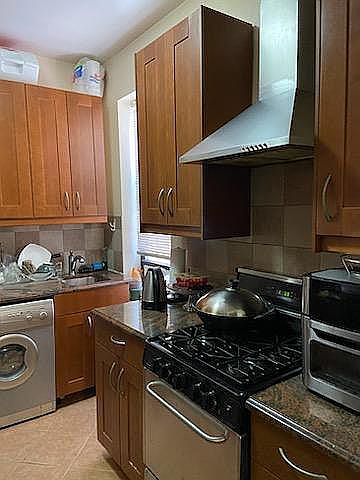 2nd image of 7913 Bay Pkwy #6D