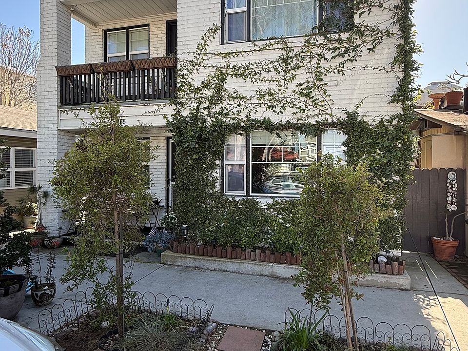 1st image of 305 E Bay Ave #4
