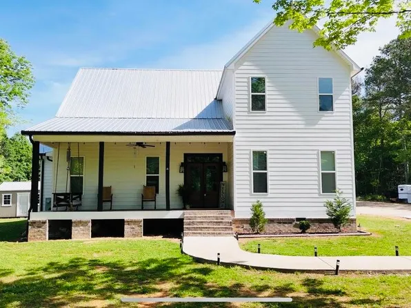 141 E Broomtown Rd, La Fayette, GA 30728