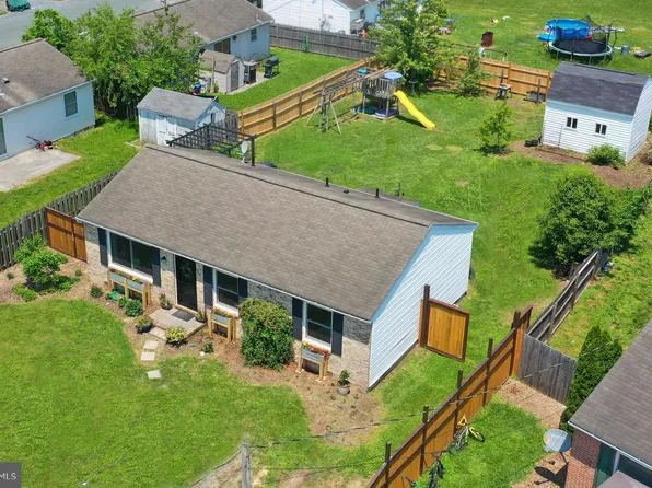 114 Green Park Dr, Winchester, VA 22602