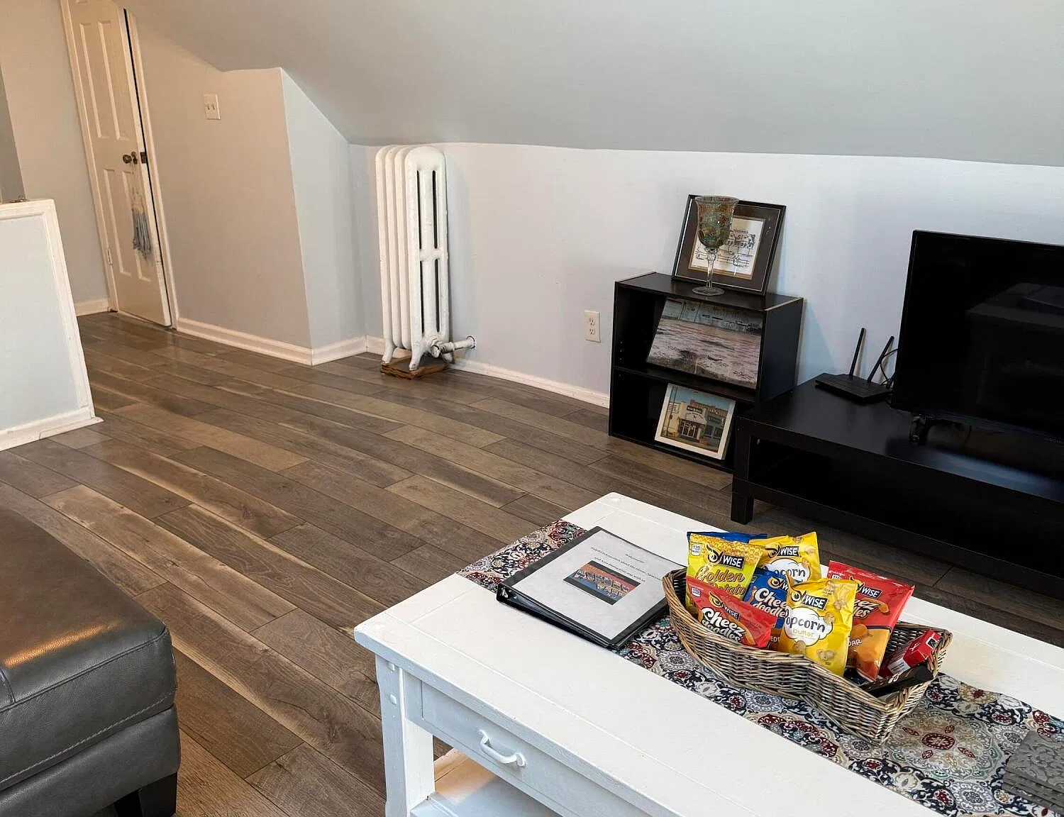 1 bed, $2,100 — Photo 4