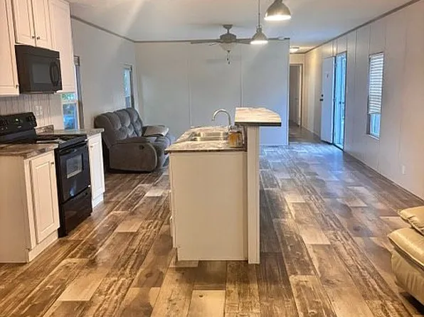 2600 W Michigan Ave #402C, Pensacola, FL 32526
