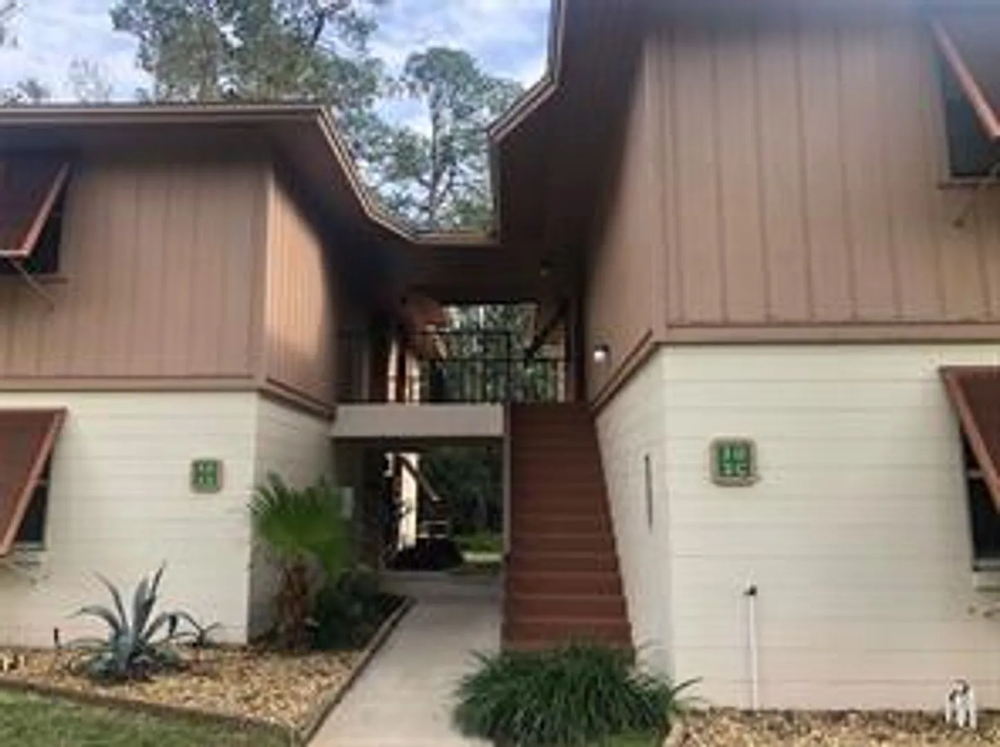 Cute 2 Bedroom / 2 Bath unit in Deltona's Edgewater Condominium Community! — Photo 2