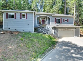 6888 Onyx Trl, Pollock Pines, CA 95726