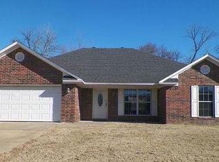2023 S Verona Ave, Russellville, AR 72802