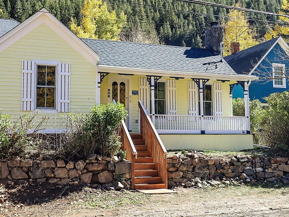 1st image of 906 Main Street