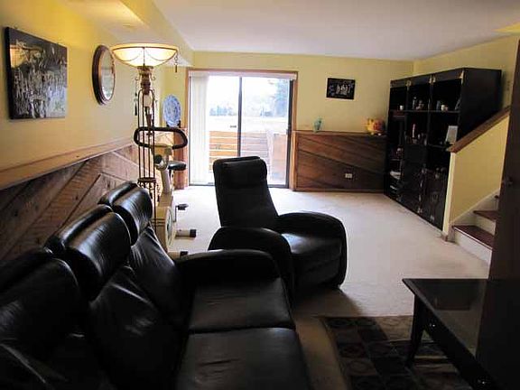2nd image of 1211 Golf View Dr