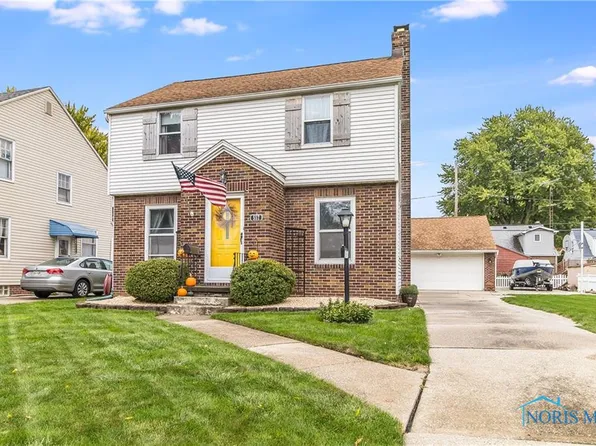 557 Grasser St, Oregon, OH 43616