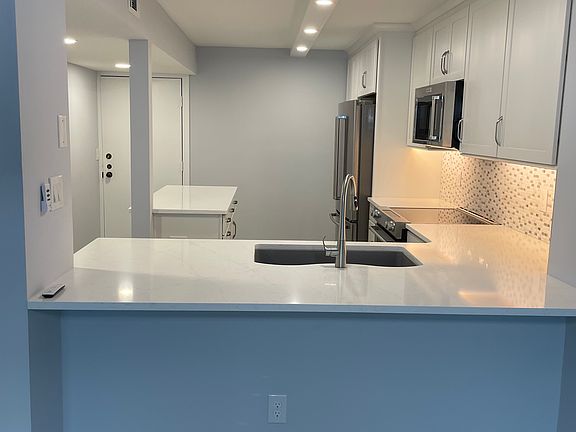 4th image of 1301 1st St S APT 506