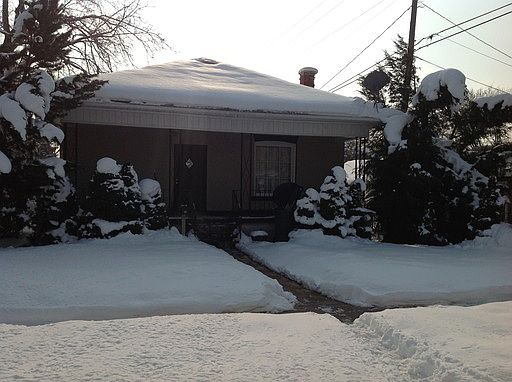 1st image of 1118 E Roosevelt Ave
