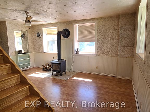 5th image of 3620 Carriere Rd