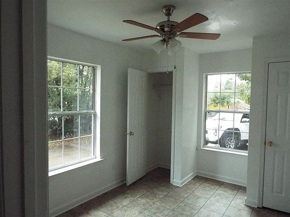 2nd image of 827 Central St