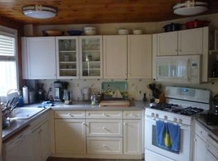 16 Bay View Ave, Kingston, MA 02364