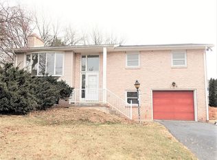 2119 N Penryn Rd, Manheim, PA 17545