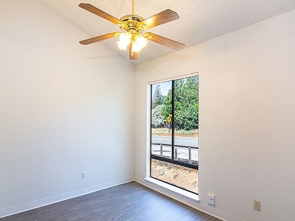 5th image of 3101 Garden Cir APT 15