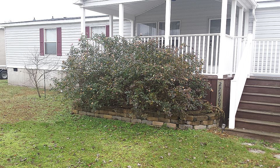 1st image of 27569 Clover Ln