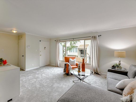 2nd image of 490 Auburn Way APT 8