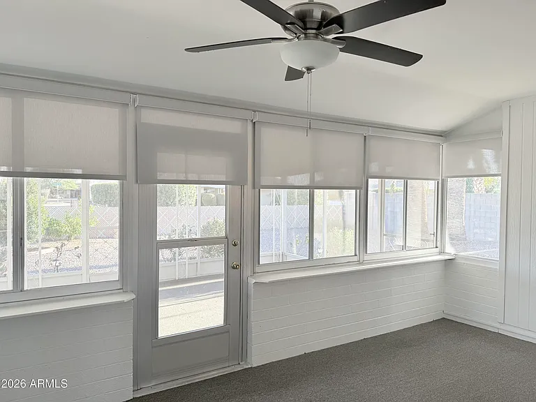 10217 W Mission Ln — Photo 17