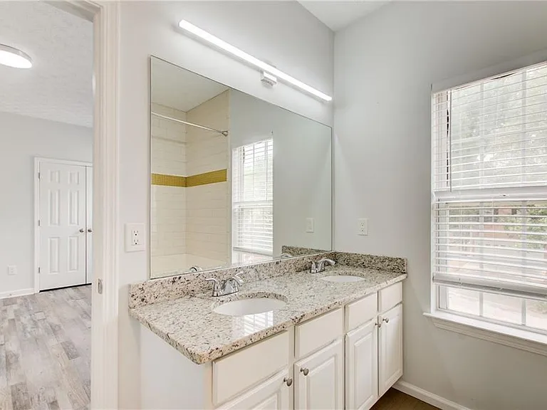2470 Stonegate Dr NW — Photo 19