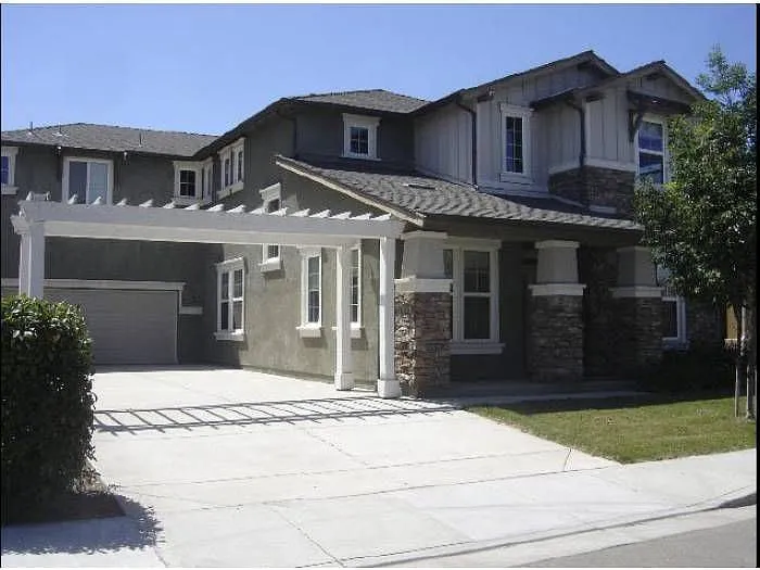 1971 Amatchi Dr photo 1