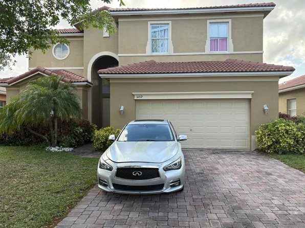 5719 Place Lake Drive, Fort Pierce, FL 34951