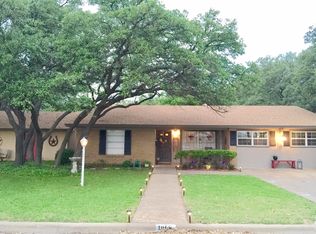 2116 Stanton St, Brady, TX 76825