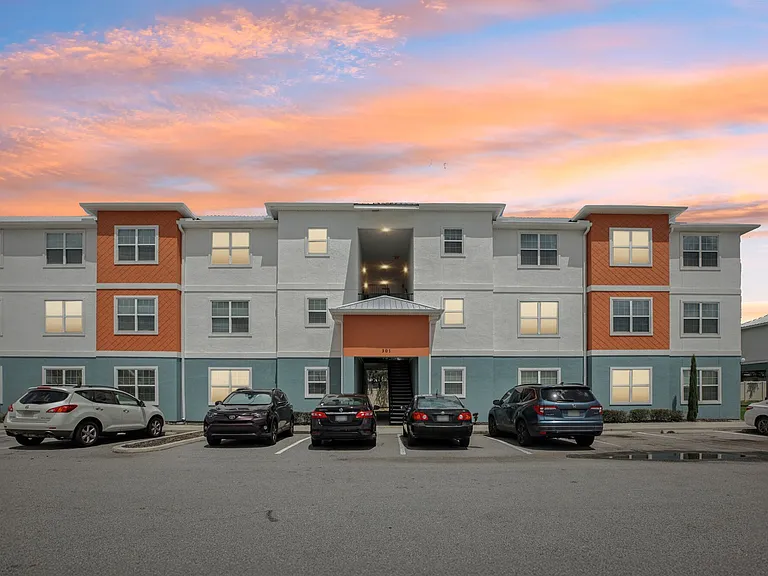Champion Townhomes — Photo 12