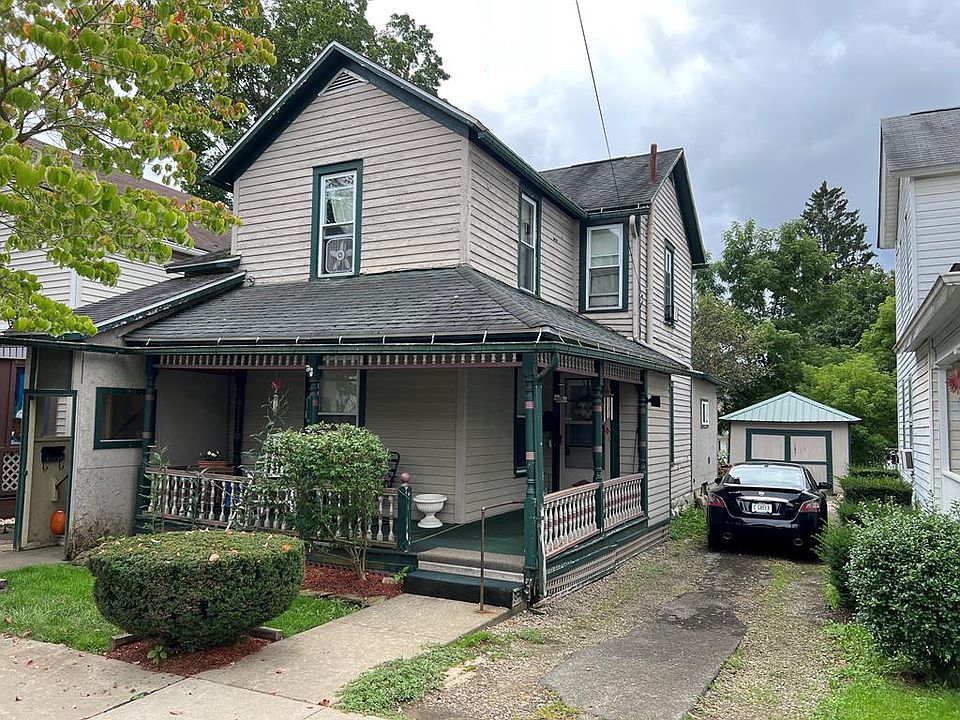 1st image of 511 E Elm St