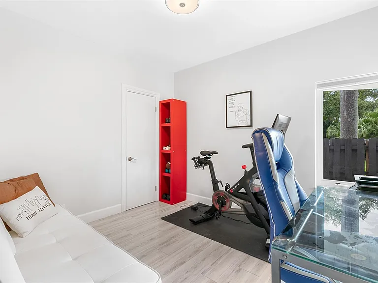 913 Coconut Dr — Photo 41