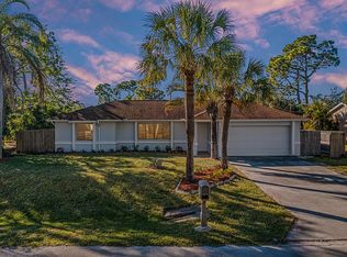 17432 Kentucky Rd, Fort Myers, FL 33967