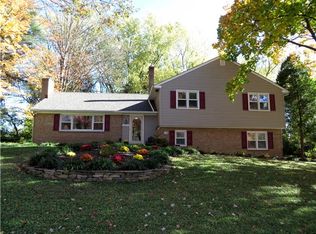 2605 Longwood Dr, Wilmington, DE 19810