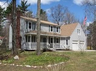 2 Shattuck St, Pepperell, MA 01463