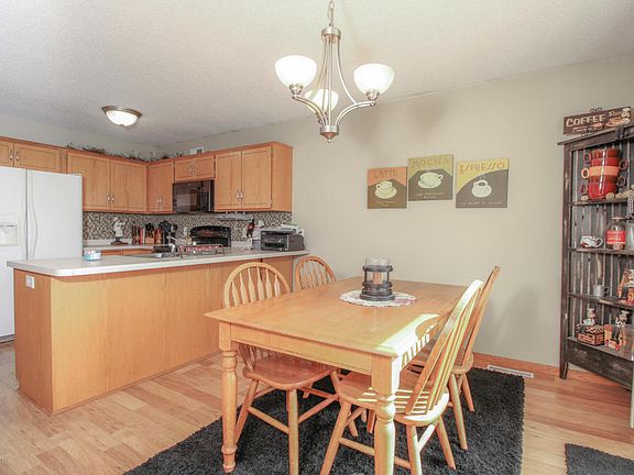 5th image of 1109 Benjamin Dr