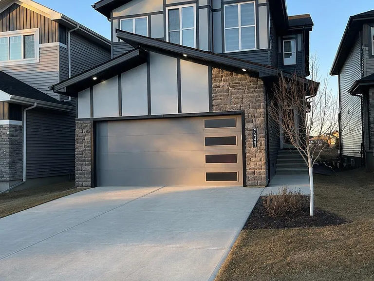 7449 Chivers Cres SW — Photo 20