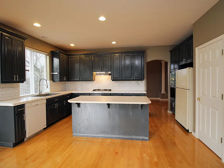 5187 NW Skycrest Pkwy — Photo 10