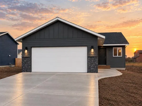 660 Liberty Park Dr, Box Elder, SD 57719