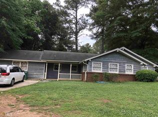 320 Colchester Dr, Stone Mountain, GA 30088