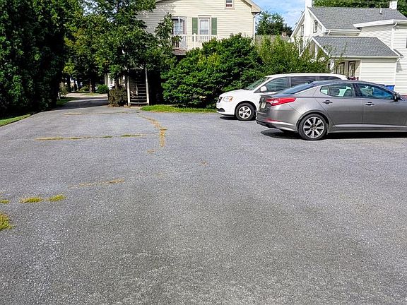 4th image of 33 Queen Rd