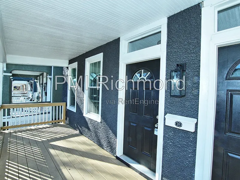 2918 Hanes Ave #A — Photo 2