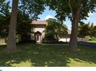 45 E Julianna Dr, Southampton, PA 18966