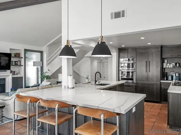 216 21st St, Del Mar, CA 92014