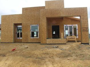 1605 Rene Solis Dr, Laredo, TX 78046