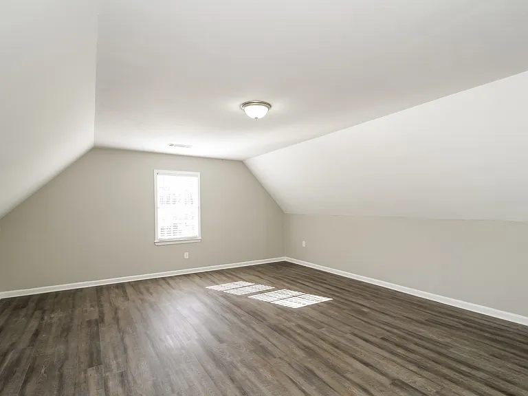 21 Bedford Ct — Photo 7