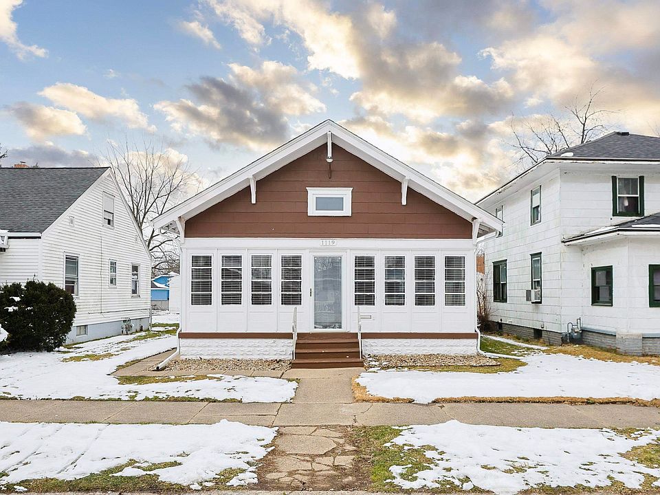 1st image of 1119 College St