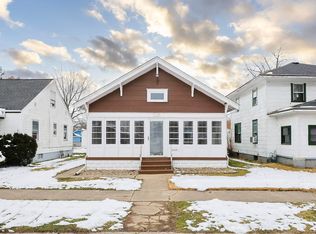 1119 College St, South Bend, IN 46628
