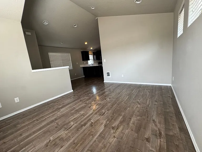 226 River Walk Pl — Photo 4