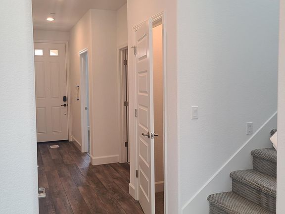 4th image of 2064 Shale St