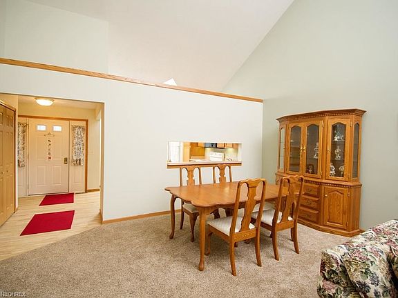 3rd image of 2042 Coventry Dr